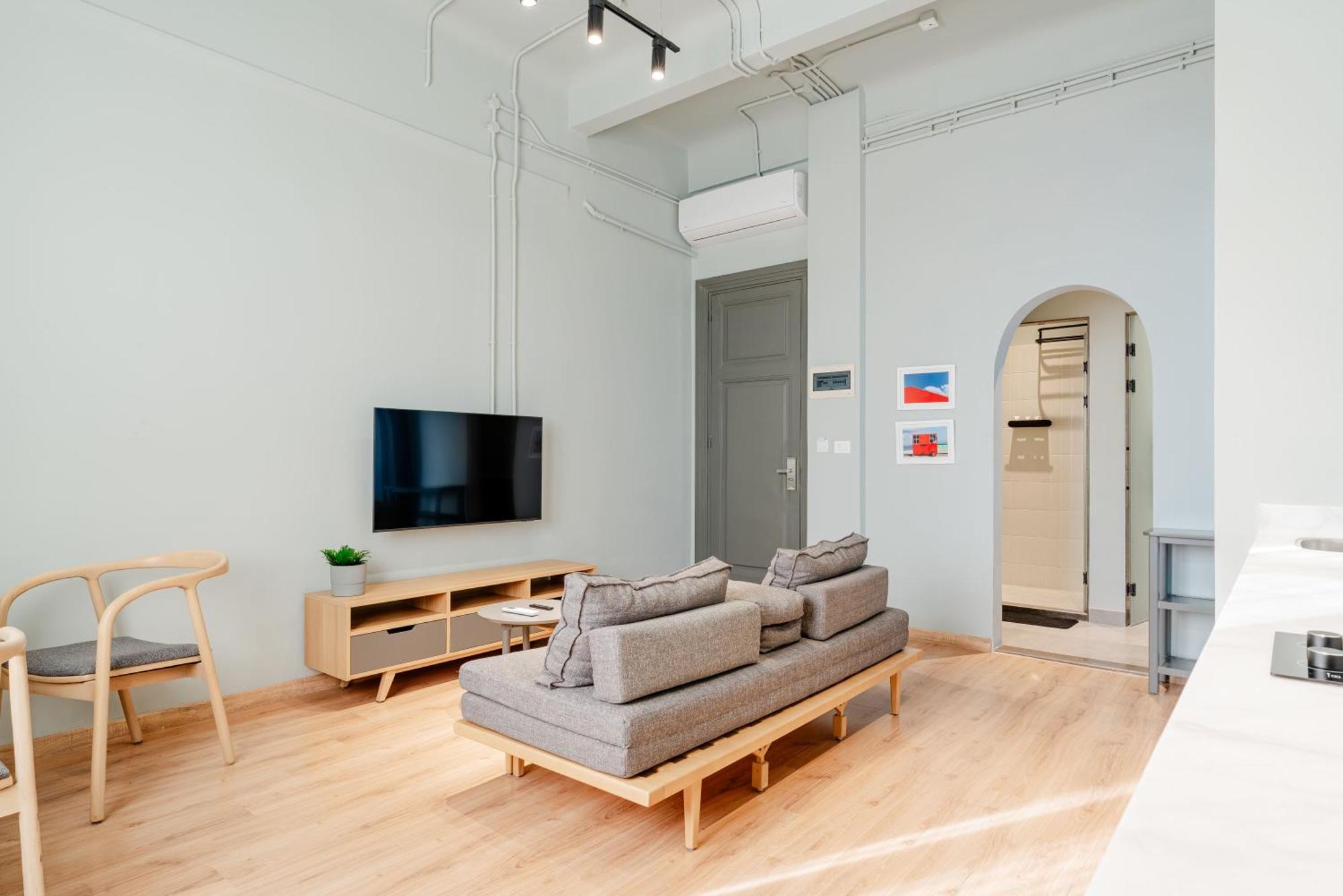 Grey L Studio Apartments Downtown Alexandria Menasce House Buitenkant foto